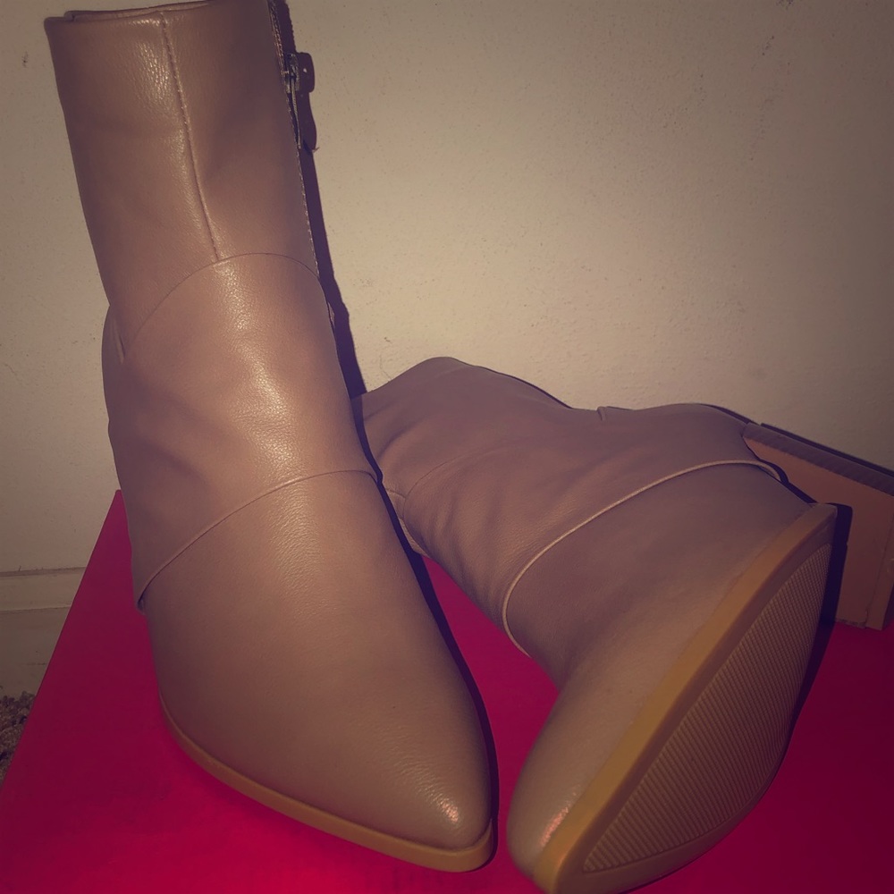 Beige Bootie